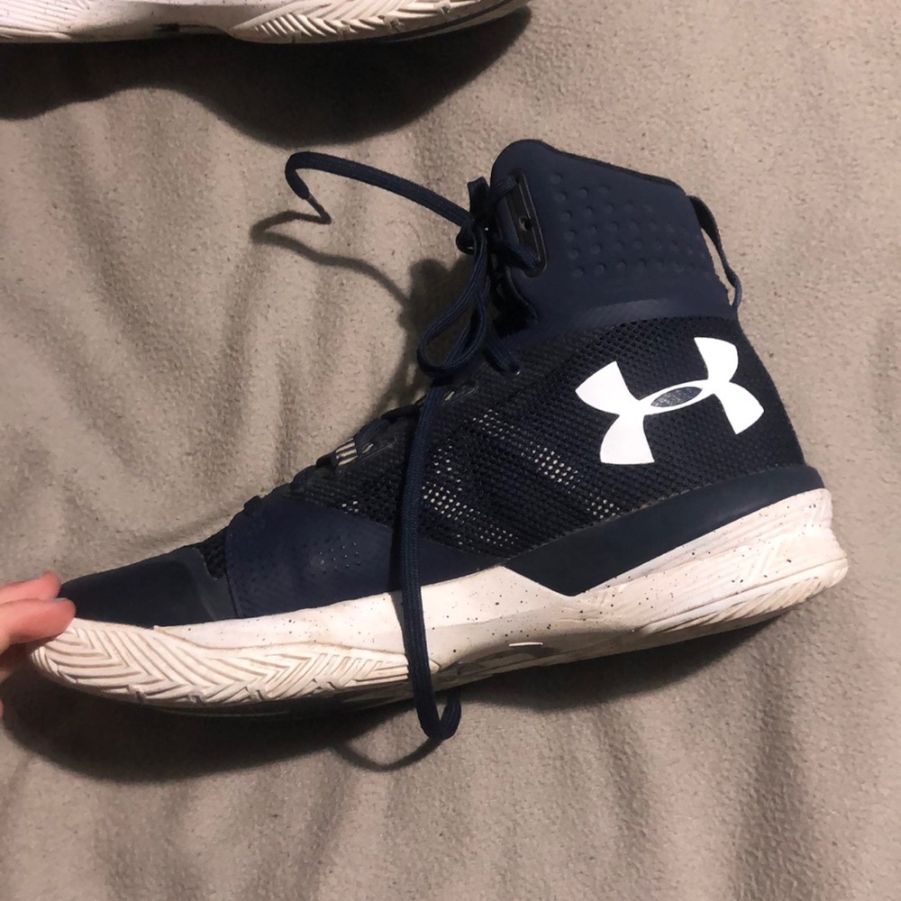 Navy under armor high top volleyball shoes